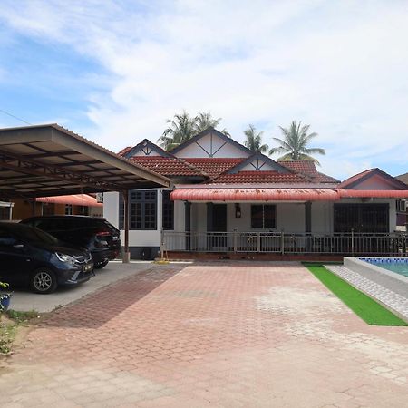 D'Bali Homestay - Private Swimming Pool, Netflix, Internet Wifi ,Cuckoo, Internet Wifi , Dryer, Washing Machine, Aircond Setiap Bilik & Ruang Tamu Pasir Puteh Ngoại thất bức ảnh